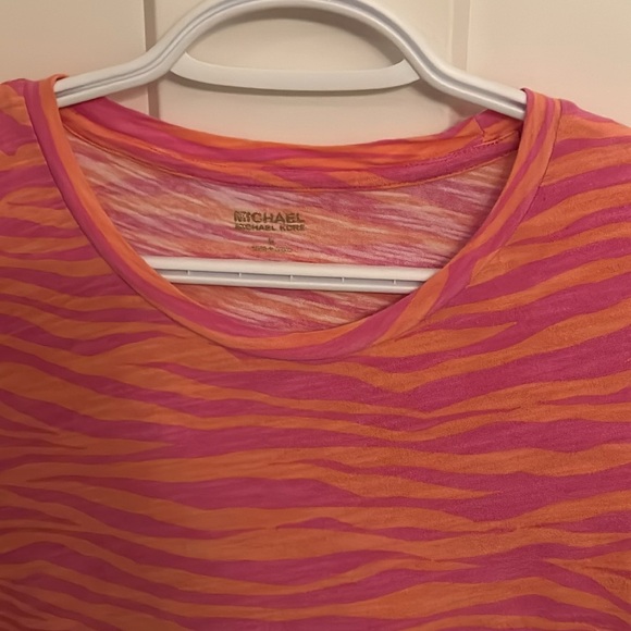 Michael Kors pink & coral zebra print T-shirt, size M - Picture 3 of 7